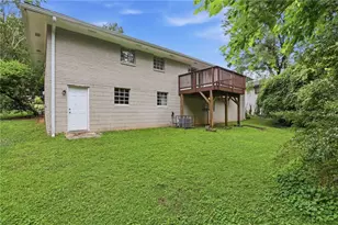 2225 Emerald Castle Dr, Decatur, GA 30035 - Photo 28