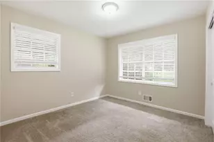 2225 Emerald Castle Dr, Decatur, GA 30035 - Photo 18