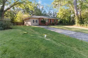 1944 Mayes Dr SE, Marietta, GA 30067 - Photo 2