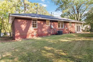 1944 Mayes Dr SE, Marietta, GA 30067 - Photo 24