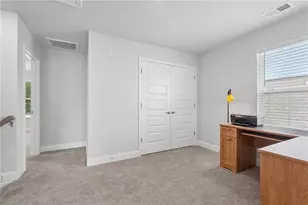 111 Vineyard Walk, Carrollton, GA 30117 - Photo 12