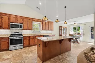 810 Brandon Dr, Winder, GA 30680 - Photo 8