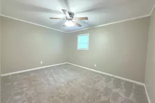 3460 Meadowview Dr, Lithia Springs, GA 30122 - Photo 10