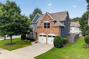 426 Shiloh Manor Dr, Marietta, GA 30066 - Photo 2
