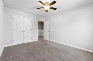 1329 Rosemary Ln, East Point, GA 30344 - Photo 10