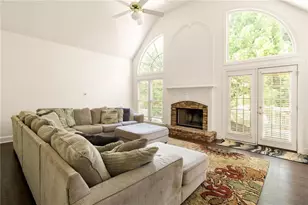 720 Vinings Estates Dr SE, Smyrna, GA 30126 - Photo 10
