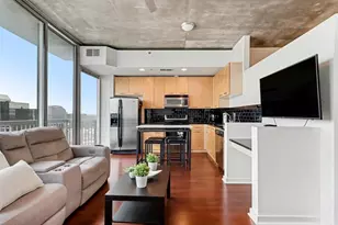 3324 Peachtree Rd NE, Atlanta, GA 30326 - Photo 2