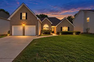 1457 Shelnut Ct, Hampton, GA 30228 - Photo 2