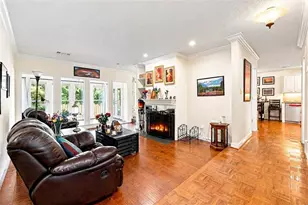 3924 Ashford Lake Ct NE, Atlanta, GA 30319 - Photo 4