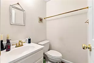 3924 Ashford Lake Ct NE, Atlanta, GA 30319 - Photo 18