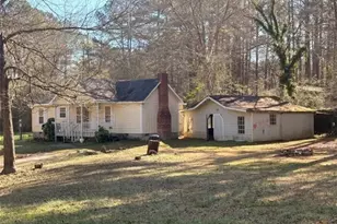 17 Collins Rd, Carrollton, GA 30116 - Photo 2