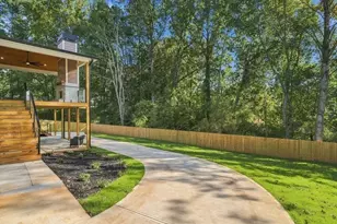 3951 Trickum Road NE, Marietta, GA 30066 - Photo 44