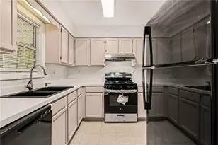 907 Joseph Club Dr SW, Mableton, GA 30126 - Photo 4