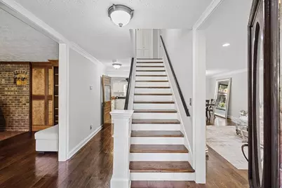 2312 Woodsfield Court NE, Marietta, GA 30062 - Photo 4
