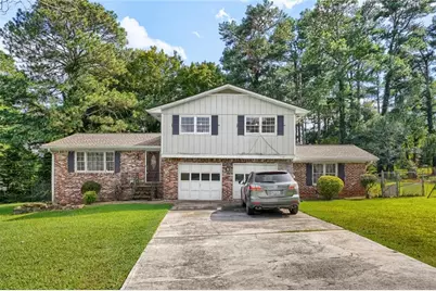 2558 Kings Way, Lawrenceville, GA 30044 - Photo 1