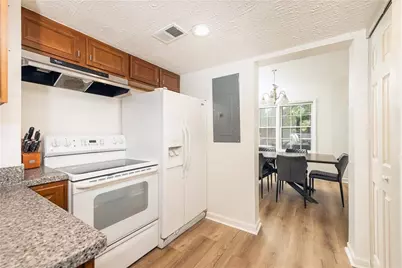 2702 Meadow Mere E, Atlanta, GA 30341 - Photo 6