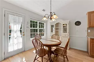 4057 Roslindale Ln, Buford, GA 30519 - Photo 10