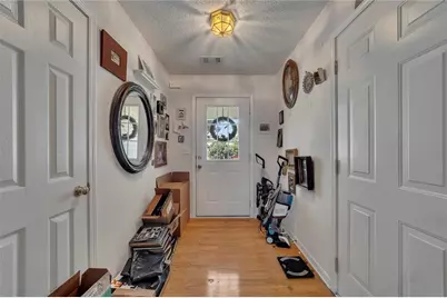 133 Park Forest Drive NW, Kennesaw, GA 30144 - Photo 4