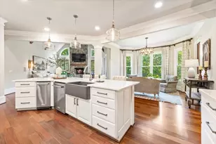 1310 Cashiers Way, Roswell, GA 30075 - Photo 2