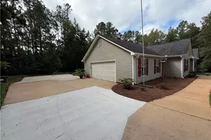 301 Wolf Creek Pl, Locust Grove, GA 30248 - Photo 8