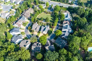 12105 Walnut Terrace, Alpharetta, GA 30004 - Photo 14