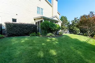12105 Walnut Terrace, Alpharetta, GA 30004 - Photo 6
