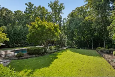 3874 Vermont Road NE, Atlanta, GA 30319 - Photo 78