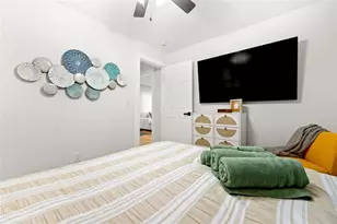 754 S Grand Ave NW, Atlanta, GA 30318 - Photo 14