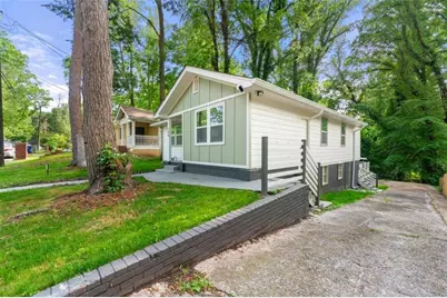 754 S Grand Avenue NW, Atlanta, GA 30318 - Photo 2
