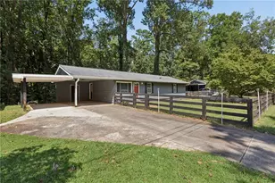 31 Trina Ave NE, Kennesaw, GA 30144 - Photo 2