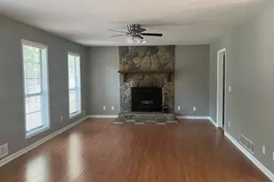 1182 Mill Ridge Dr, Lawrenceville, GA 30046 - Photo 6