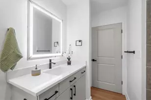 250 Pharr Rd NE, Atlanta, GA 30305 - Photo 24