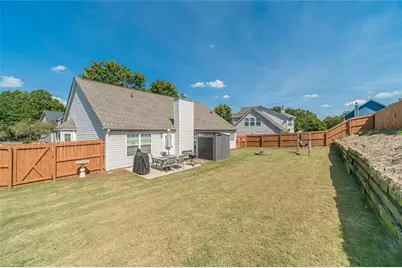 418 Franklin Street, Braselton, GA 30517 - Photo 2