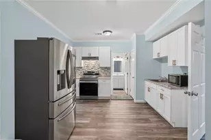 327 Round Pond Dr, Lilburn, GA 30047 - Photo 16
