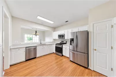 244 Regent Square, Woodstock, GA 30188 - Photo 2