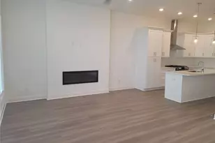 121 Pearl St, Woodstock, GA 30188 - Photo 2
