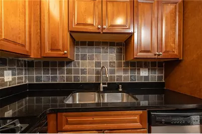 2479 Peachtree Road NE #1706, Atlanta, GA 30305 - Photo 14