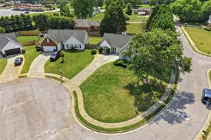 35 Shenandoah Dr, Winder, GA 30680 - Photo 4