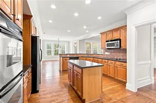 925 Windsor Pl Circle, Grayson, GA 30017 - Photo 8