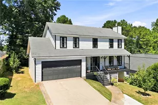 2555 Waterford Park Dr, Lawrenceville, GA 30044 - Photo 2