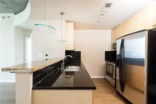 3324 Peachtree Rd NE, Atlanta, GA 30326 - Photo 18