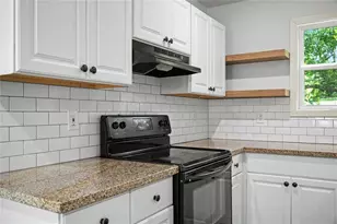 313 Walker Dr, Monroe, GA 30655 - Photo 6