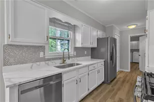 145 S Mourning Dove Dr, Fayetteville, GA 30215 - Photo 2