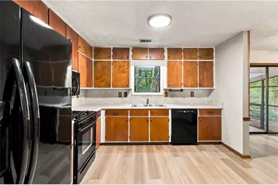 1967 Kelvin Drive, Lawrenceville, GA 30043 - Photo 22