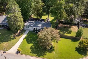 3202 Highland Dr SE, Smyrna, GA 30080 - Photo 2