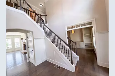7047 Tree House Way, Flowery Branch, GA 30542 - Photo 6