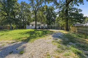 1965 Holland Park Dr, Buford, GA 30519 - Photo 40