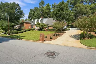 2819 Livsey Drive, Tucker, GA 30084 - Photo 2