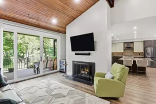 3998 Columns Dr, Marietta, GA 30067 - Photo 6