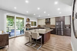 3998 Columns Dr, Marietta, GA 30067 - Photo 8